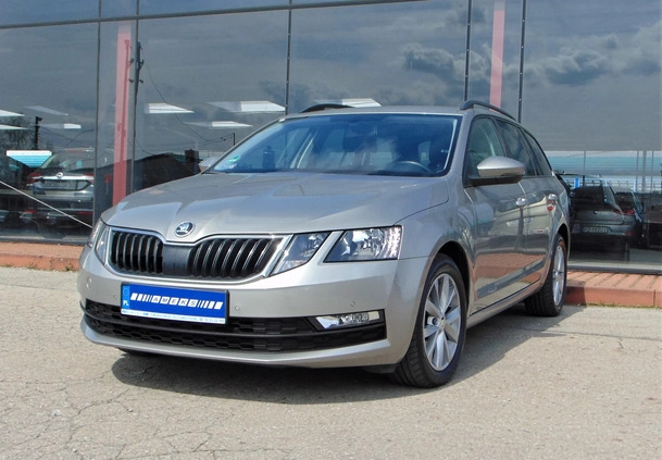 Skoda Octavia cena 74900 przebieg: 79360, rok produkcji 2018 z Orneta małe 379